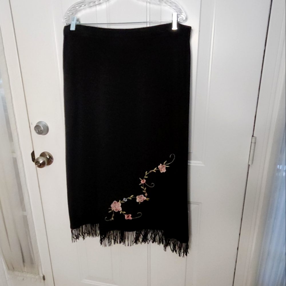 Y2K Plaza South Knits Embroidered Fringed Skirt Size Medium
